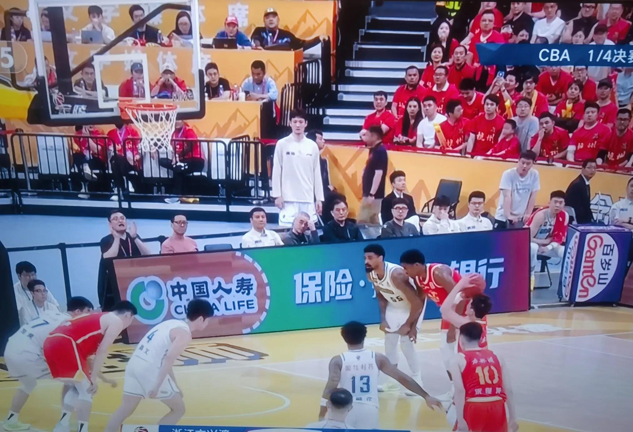 包含清晨CBA常规赛焦点战，金州勇士战术微调，管理层满意，球队文化再被提及的词条