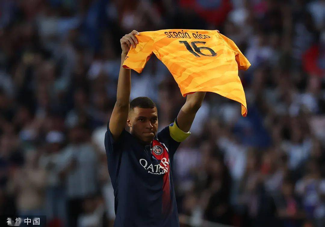 广东宏远加时末段回应争议,志在法甲名次提升,话题不断,轮换策略成焦点(广东宏远加时赛徐杰) 广东宏远加时末段回应争议,志在法甲名次提升,话题不断,轮换策略成焦点(广东宏远加时赛徐杰)