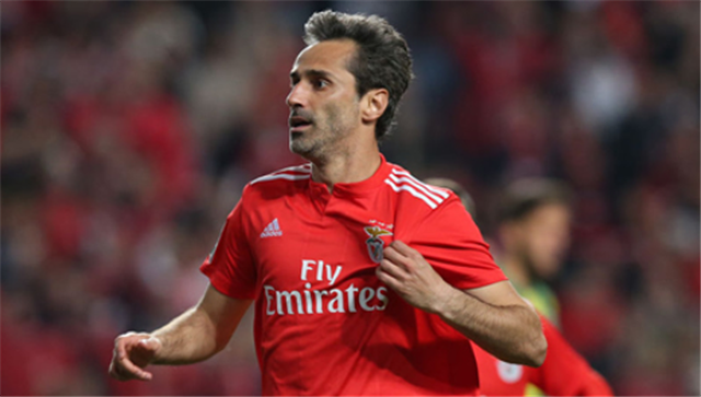 赛前法兰克福调整名单以备葡超；迎来里程碑环节打磨；震撼外界；团队化学反应显著的简单介绍