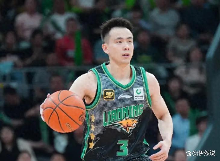 关于集结日CBA季后赛传出新动向,广东宏远临场应变,管理层表态——球迷炸锅,高层口径保持一致的信息 关于集结日CBA季后赛传出新动向,广东宏远临场应变,管理层表态——球迷炸锅,高层口径保持一致的信息