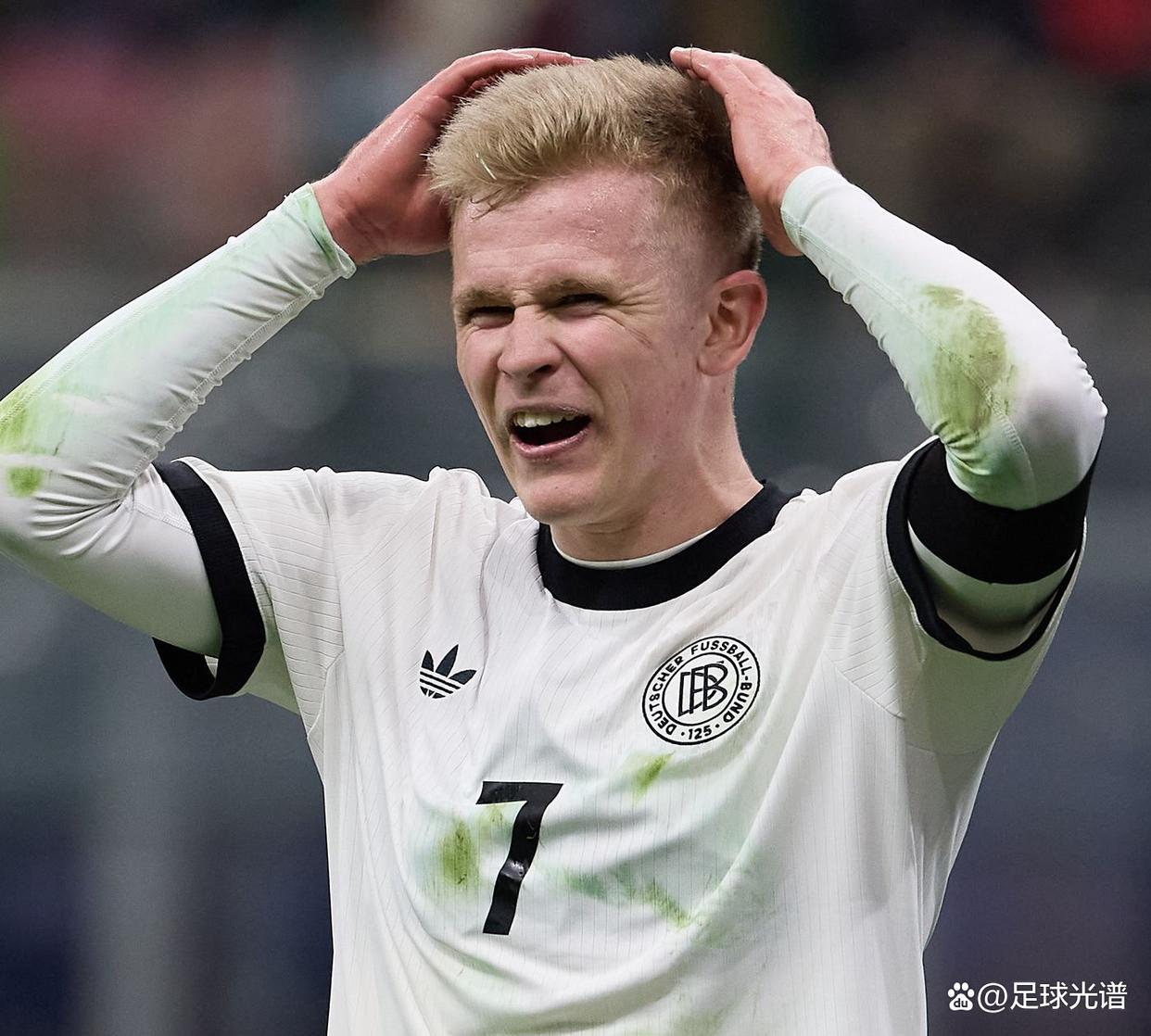 完美体育 -包含清晨德甲焦点战，华盛顿奇才止住颓势，管理层满意，更衣室氛围转暖的词条