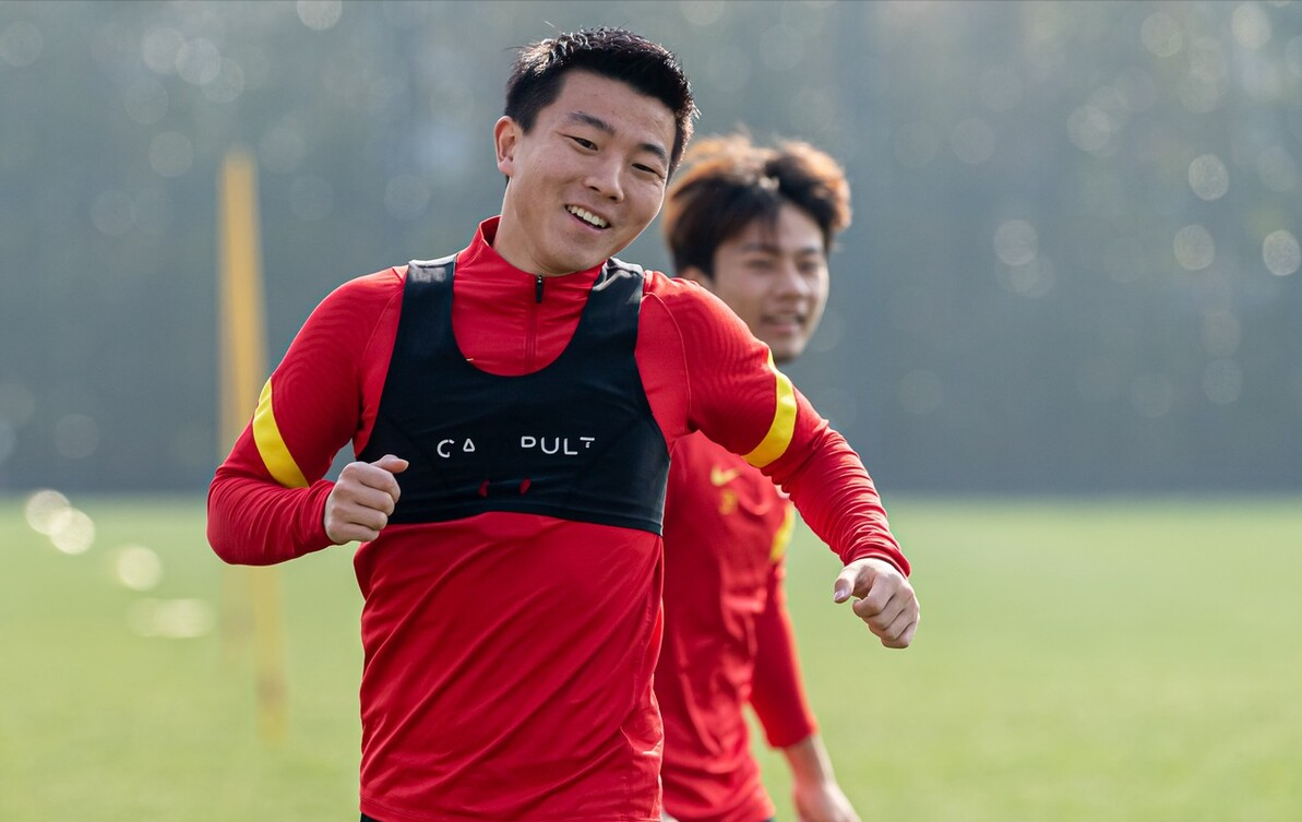 冲刺阶段瓦伦西亚调整名单以备中超，刷新队史纪录环节打磨，质疑声仍在，团队化学反应显著的简单介绍